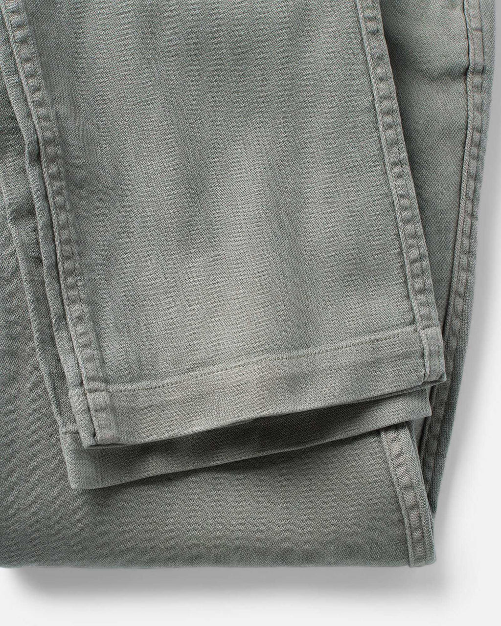 The Roamer Pant in Smoked Olive Broken Twill
